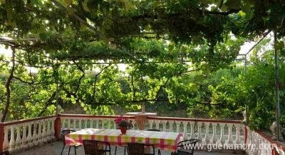 Apartamani Draskovic, Privatunterkunft im Ort Kotor, Montenegro